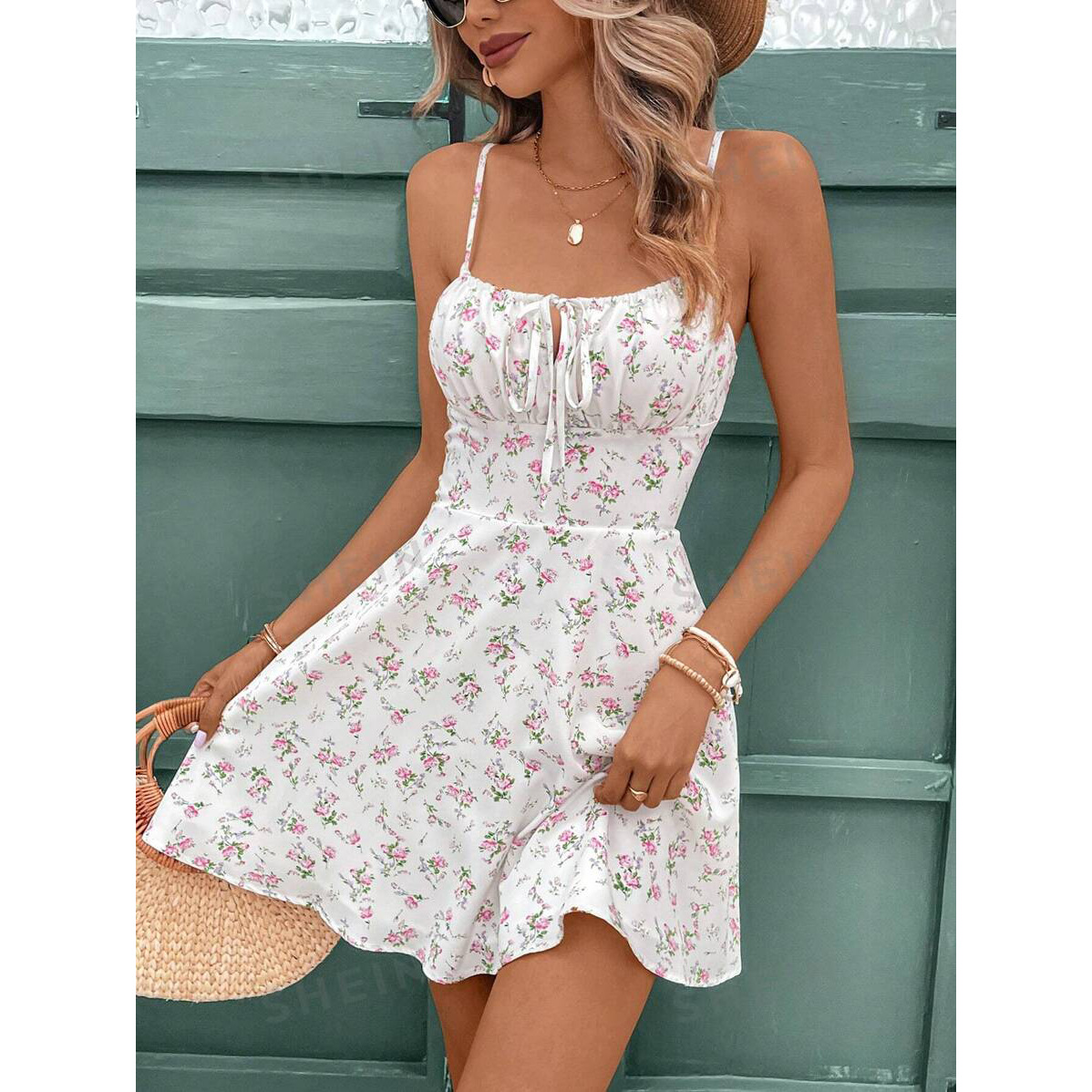 Summer Clothing Must Haves - Pakaian Wanita Gaun Wanita Motif Bunga
